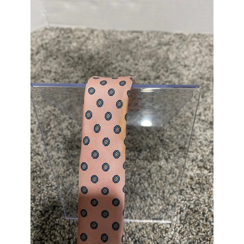 Necktie Accents by Hyatt Mens Peach Fair Silk Geometric Medallion One Size